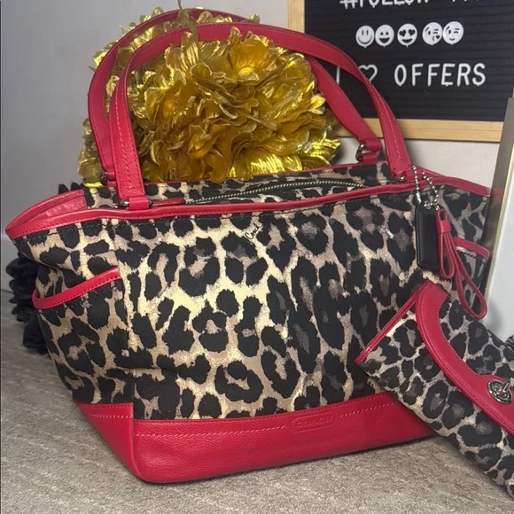 Coach Leopard Print Tote & wallet set - Picture 5 of 13